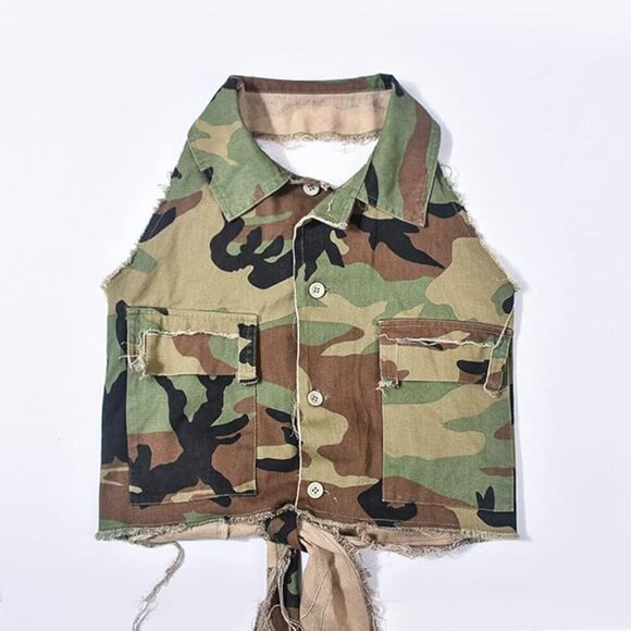 Womens Summer Cute Camo Button Down Cropped Jean Jacket - Picture 2 of 7